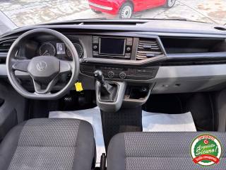 VOLKSWAGEN Caravelle usata, con Touch screen