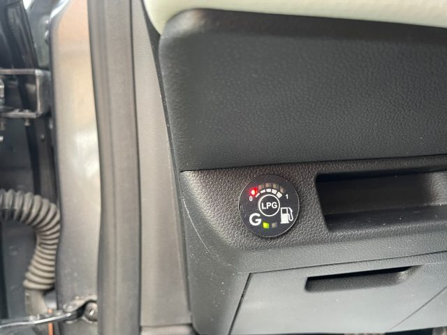 RENAULT Clio usata, con Sistema di navigazione