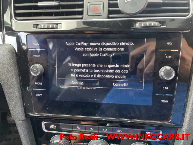 VOLKSWAGEN Golf Variant usata, con Airbag testa