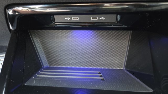 VOLKSWAGEN Golf usata, con Luci diurne LED