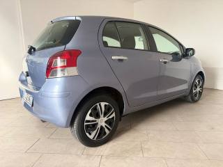 TOYOTA Yaris usata 6