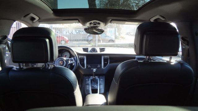 PORSCHE Macan usata, con Volante in pelle