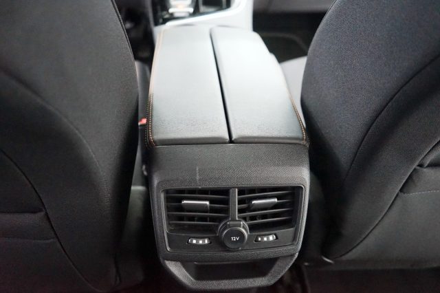 PEUGEOT 3008 usata, con Schermo multifunzione interamente digitale