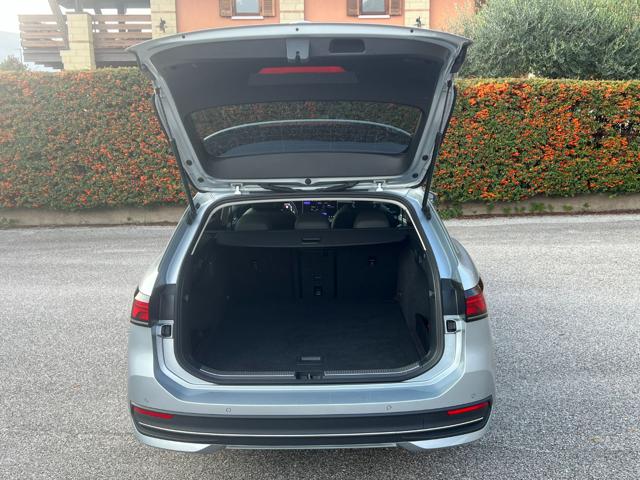 VOLKSWAGEN Passat usata, con Fendinebbia