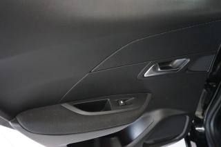 PEUGEOT 2008 usata, con Frenata d