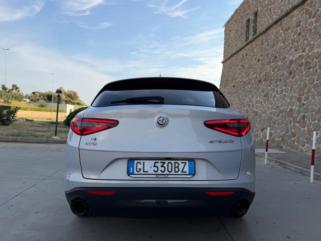 ALFA ROMEO Stelvio usata, con Specchietto retrovisore con funzione antiabbagliamento