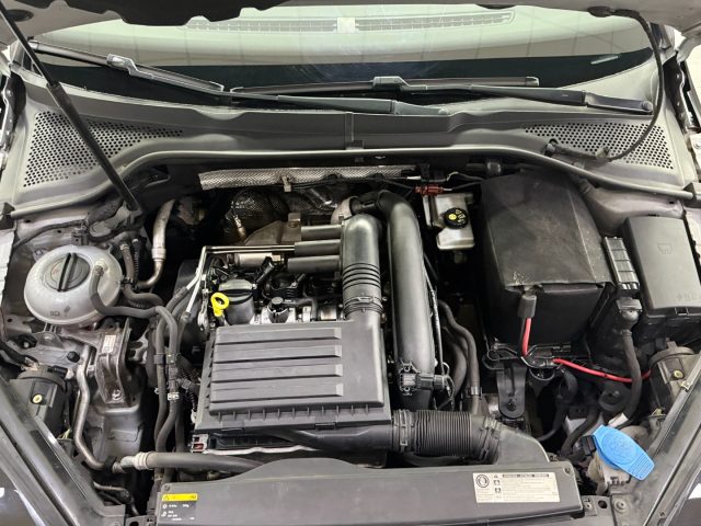 VOLKSWAGEN Golf usata, con Sensore di luce