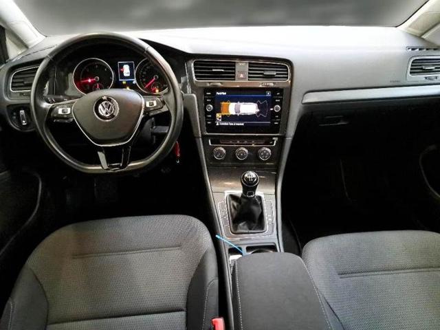 VOLKSWAGEN Golf Variant usata, con Autoradio