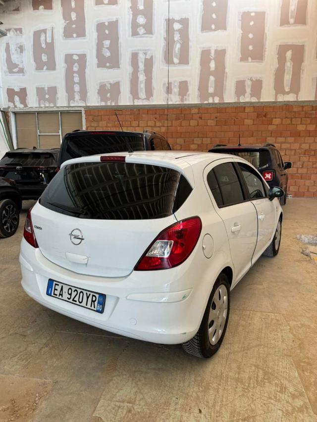 OPEL Corsa usata, con Servosterzo