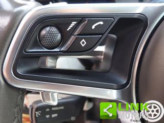 PORSCHE Macan usata 18