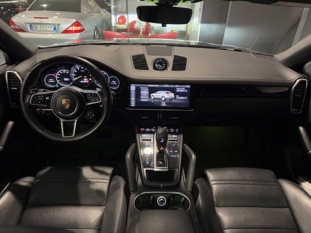PORSCHE Cayenne usata, con Trazione integrale
