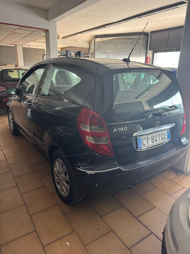 MERCEDES-BENZ A 180 usata, con Airbag laterali