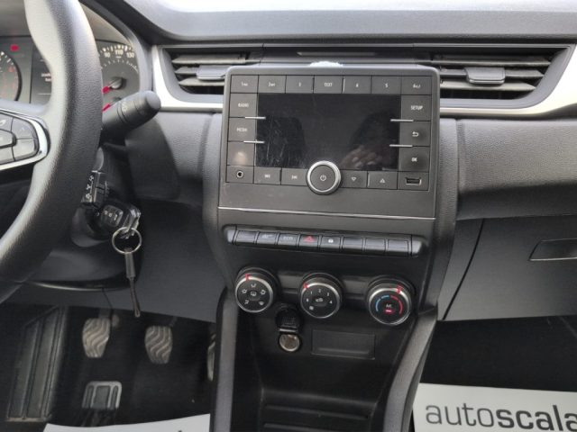 RENAULT Captur usata, con Touch screen
