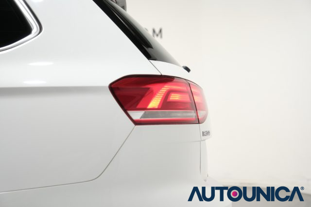 VOLKSWAGEN Passat Variant usata 48