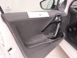 PEUGEOT 208 usata 46