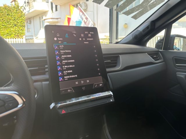 RENAULT Captur usata, con Frenata d