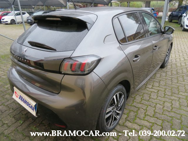 PEUGEOT 208 usata, con Autoradio