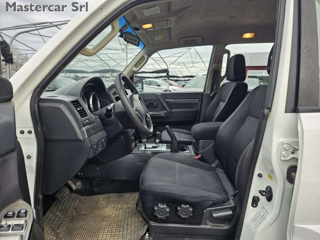 MITSUBISHI Pajero usata, con Sistema di navigazione