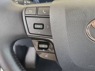 TOYOTA C-HR usata, con Specchietti laterali elettrici