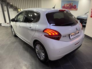 PEUGEOT 208 usata, con Boardcomputer