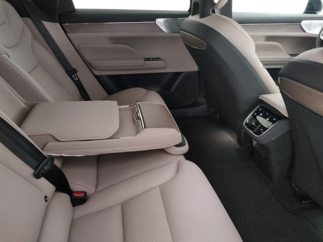 VOLVO ES90 usata, con Climatizzatore