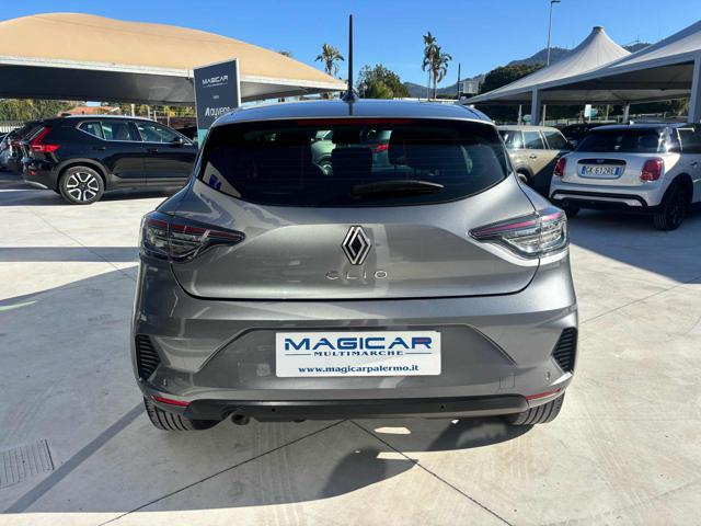RENAULT Clio usata, con Alzacristalli elettrici