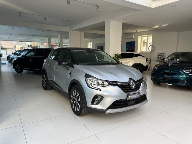 RENAULT Captur usata, con Alzacristalli elettrici