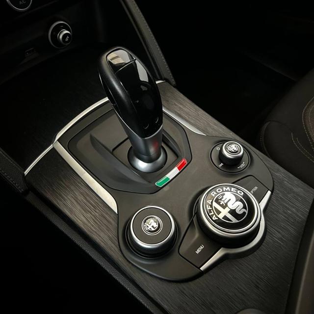 ALFA ROMEO Stelvio usata, con Controllo vocale