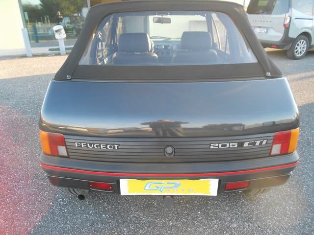 PEUGEOT 205 usata, con Gancio traino