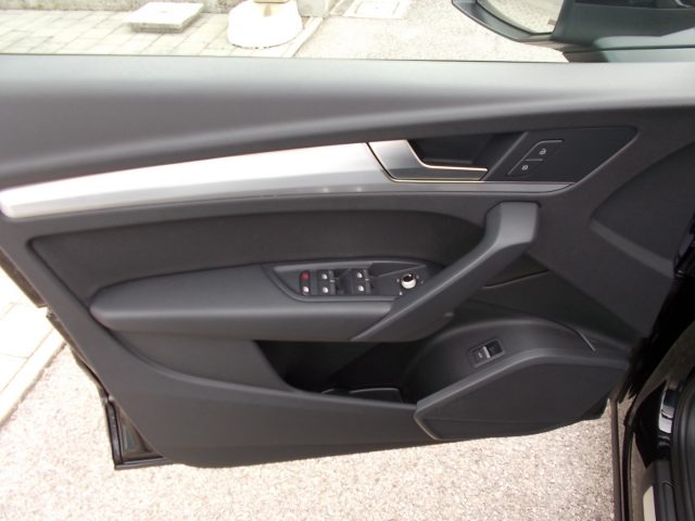 AUDI Q5 usata, con Park Distance Control