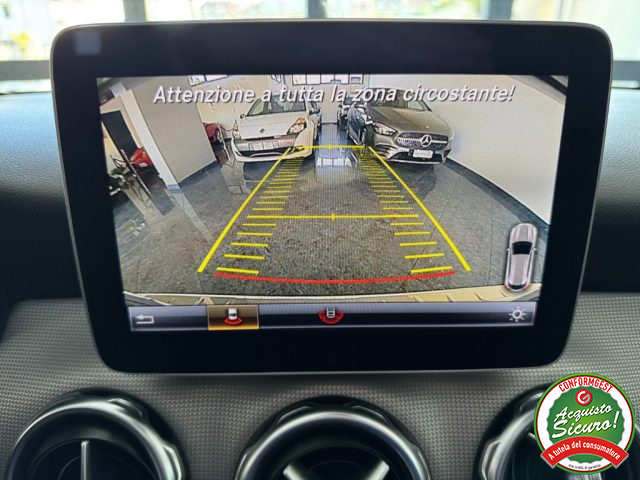 MERCEDES-BENZ GLA 200 usata, con Park Distance Control
