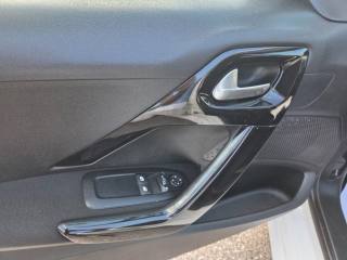 PEUGEOT 208 usata, con Servosterzo