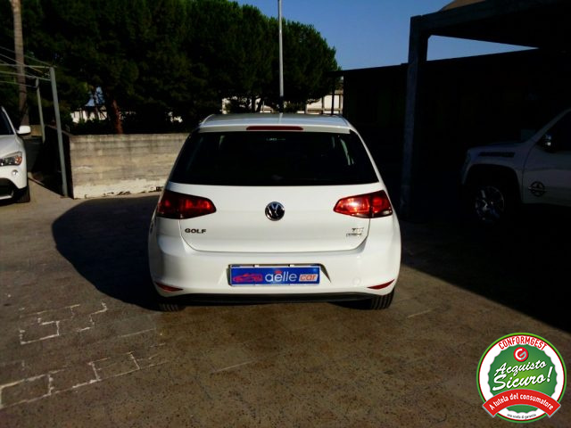 VOLKSWAGEN Golf usata, con Autoradio