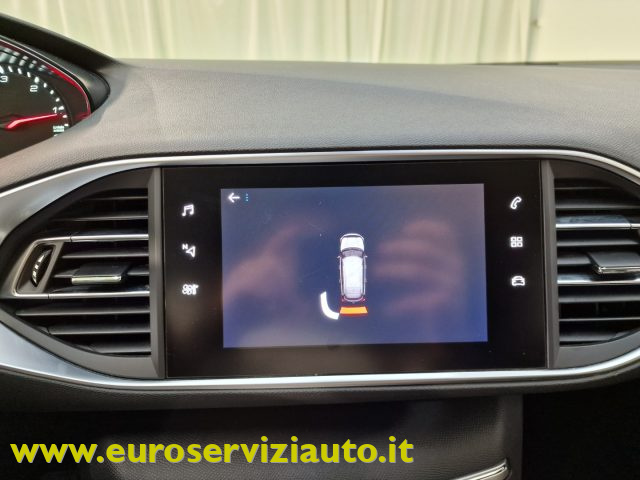 PEUGEOT 308 usata, con Servosterzo
