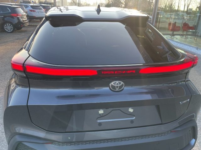 TOYOTA C-HR usata, con Frenata d