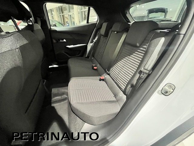 PEUGEOT 2008 usata, con USB