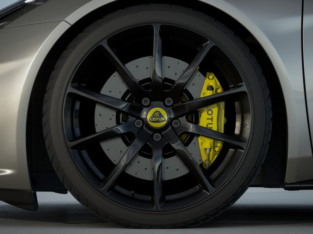 LOTUS Emira usata, con Bracciolo