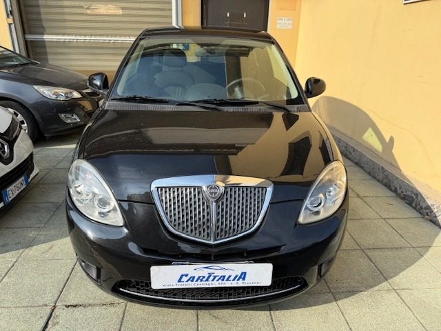 LANCIA Ypsilon usata, con Airbag