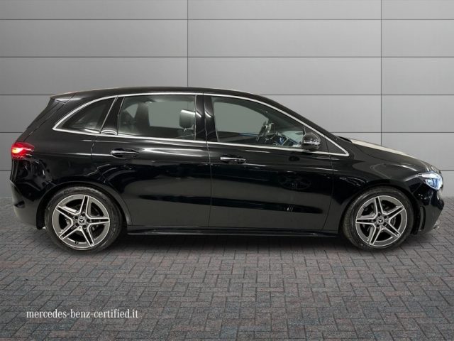 MERCEDES-BENZ B 180 usata, con Autoradio