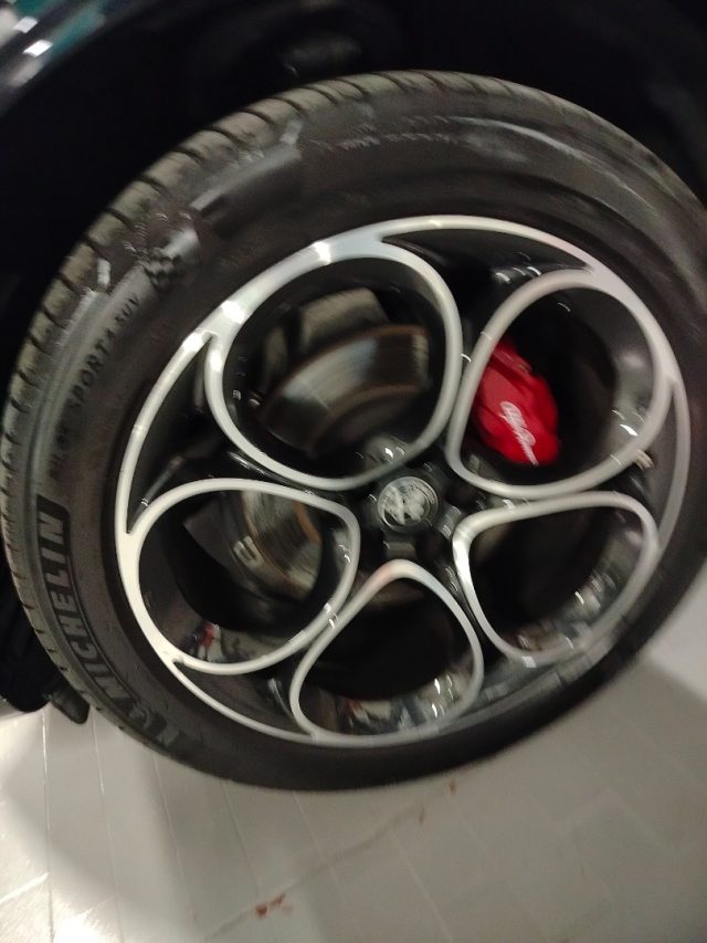 ALFA ROMEO Stelvio usata, con Specchietti laterali elettrici