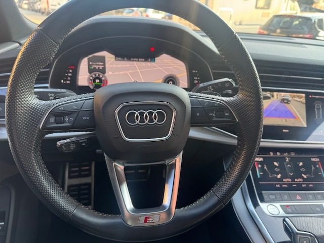 AUDI Q8 usata, con Chiusura centralizzata