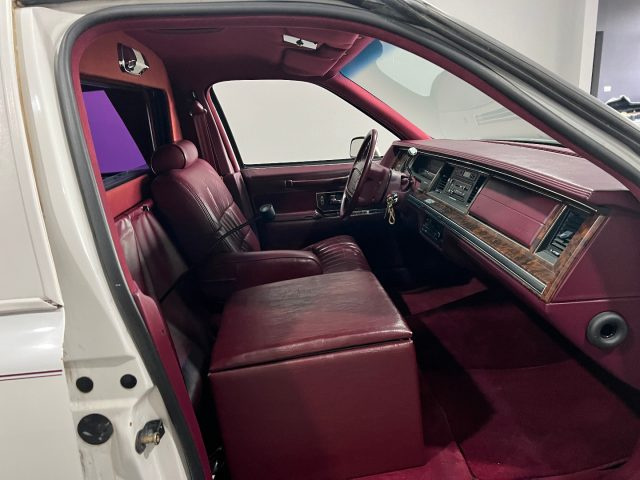 LINCOLN Town Car usata, con Climatizzatore