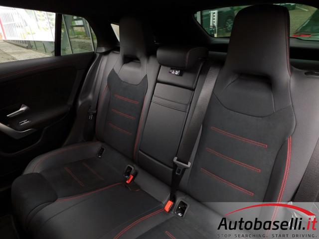 MERCEDES-BENZ CLA 200 usata, con Sistema di parcheggio automatico