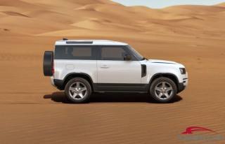 LAND ROVER Defender usata 1