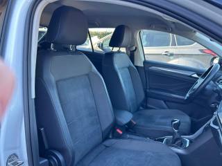 VOLKSWAGEN T-Roc usata, con Sistema di navigazione