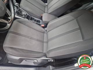 VOLKSWAGEN T-Roc usata, con Controllo automatico clima