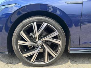 VOLKSWAGEN Golf usata, con Autoradio