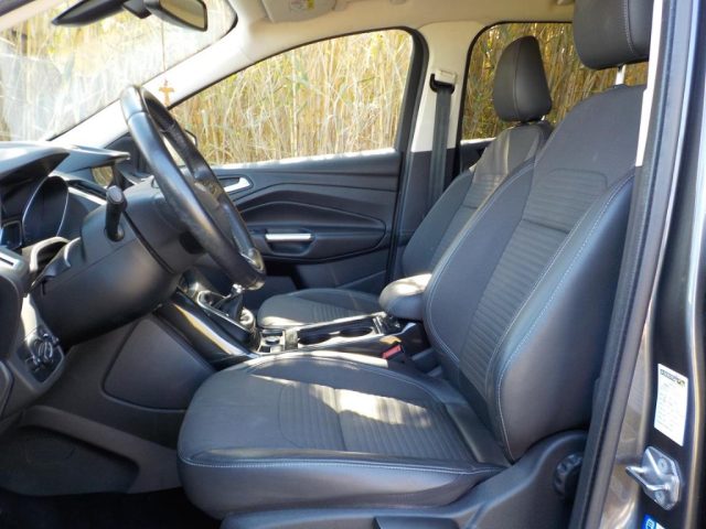FORD Kuga usata, con Bluetooth