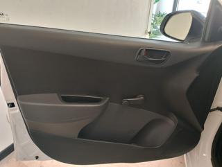 HYUNDAI i10 usata, con USB