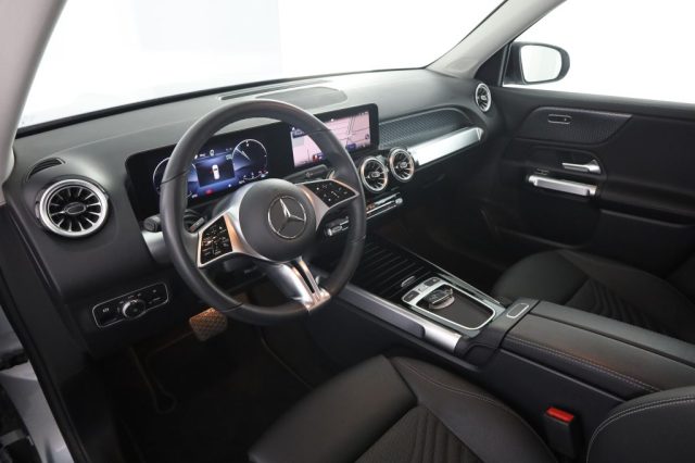 MERCEDES-BENZ GLB 200 usata 0